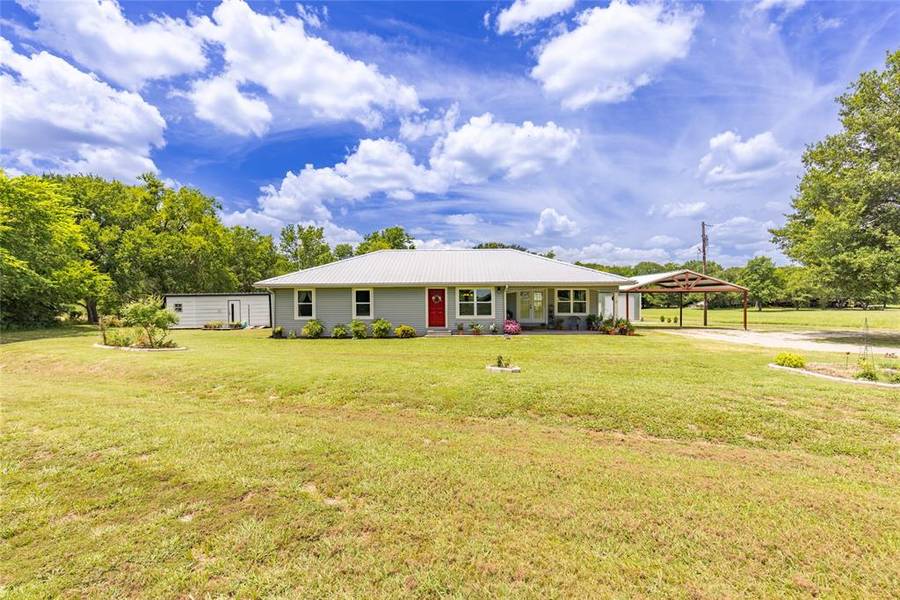 2049 Pitts Road, Quinlan, TX 75474