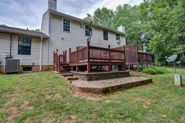 Forest, VA 24551,302 Gooseneck CT