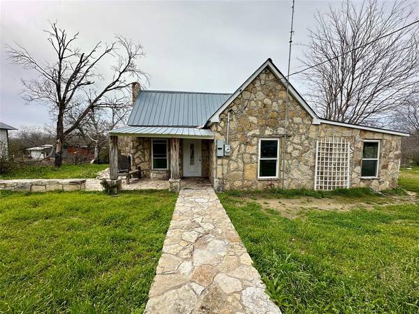 Hico, TX 76457,406 N Sycamore Street