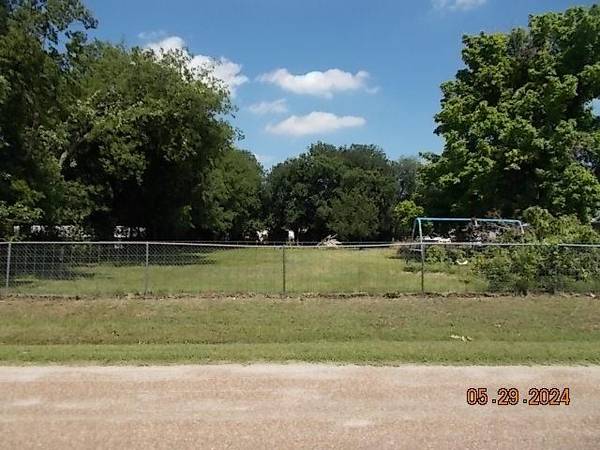 503 Berke Street, Newark, TX 76071