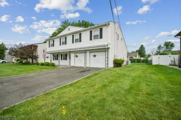 Mount Olive Twp., NJ 07836,9 Edgewood Pl