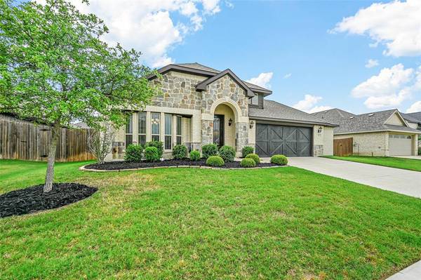 Waxahachie, TX 75165,267 Moonshadow Drive