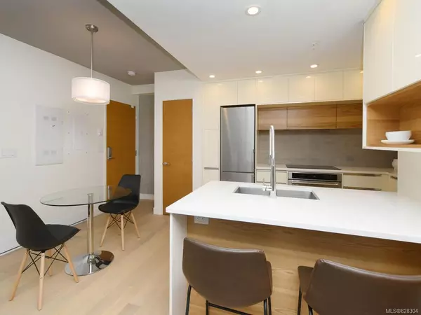 Victoria, BC V8V 0E3,989 Johnson St #1505