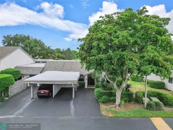 Deerfield Beach, FL 33442,347 Deer Creek Wildwood Cir  #347