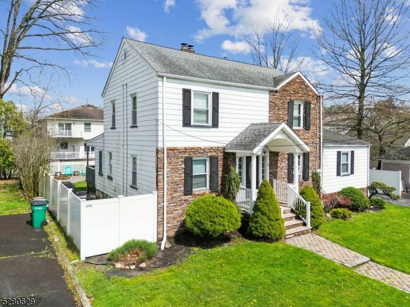 2 Besler Ave, Cranford Twp., NJ 07016