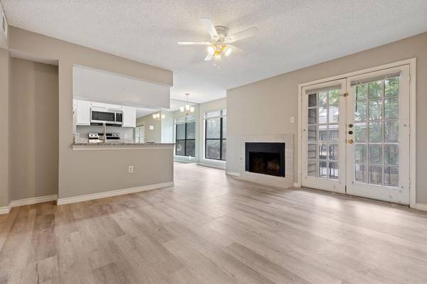 5750 Phoenix #15, Dallas, TX 75231