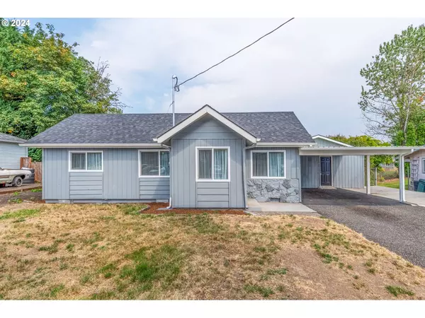 374 N 17TH ST, St Helens, OR 97051