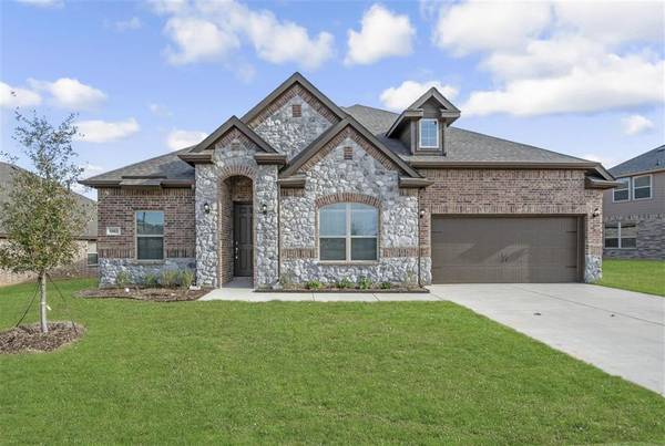 1103 Kettlewood Drive, Justin, TX 76247