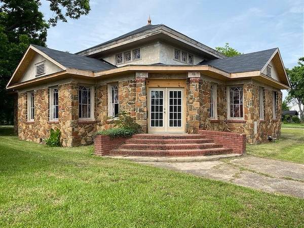 311 E Dallas Avenue, Cooper, TX 75432