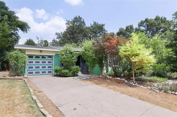 2127 Blake Avenue, Dallas, TX 75228