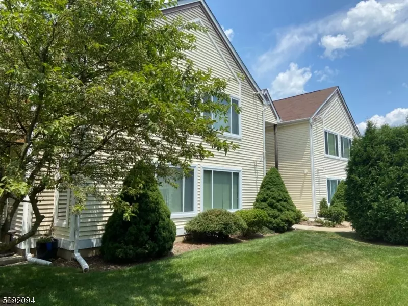 113 Falcon Ridge Way #3, Hamburg Boro, NJ 07419