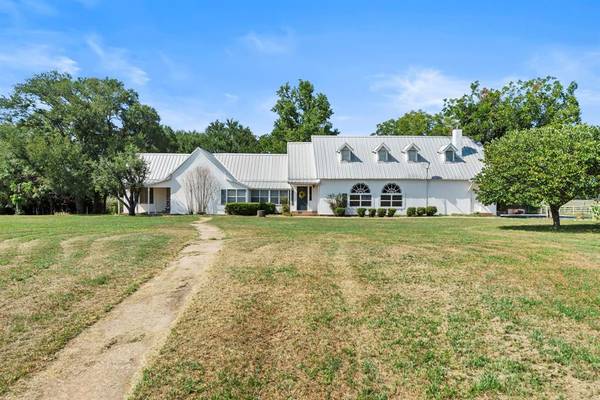 Lipan, TX 76462,1305 Big Valley Circle