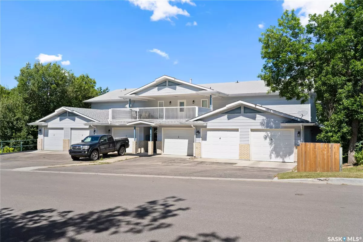 Prince Albert, SK S6V 3Z7,40 18th STREET W #4