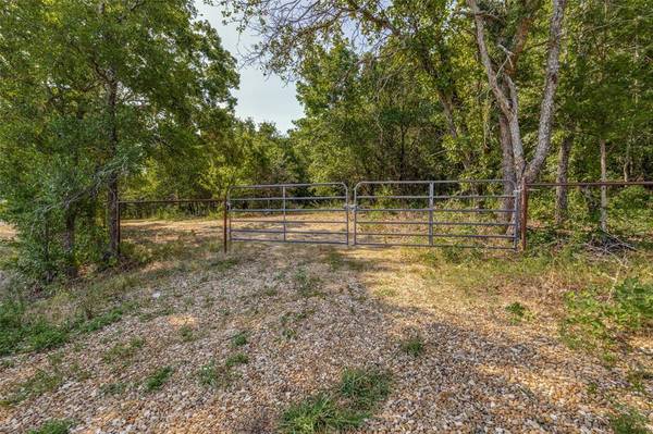 Bells, TX 75414,6650 State Hwy 56 Highway