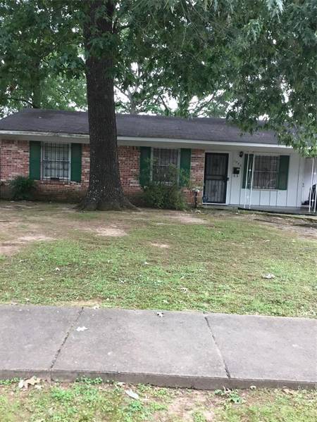 1006 Pine Tree Drive, Shreveport, LA 71106