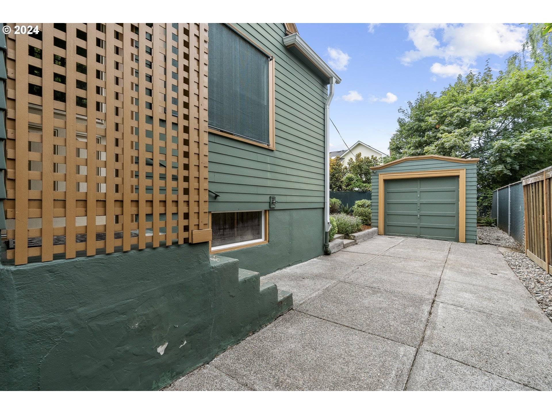 Portland, OR 97214,2648 SE HARRISON ST