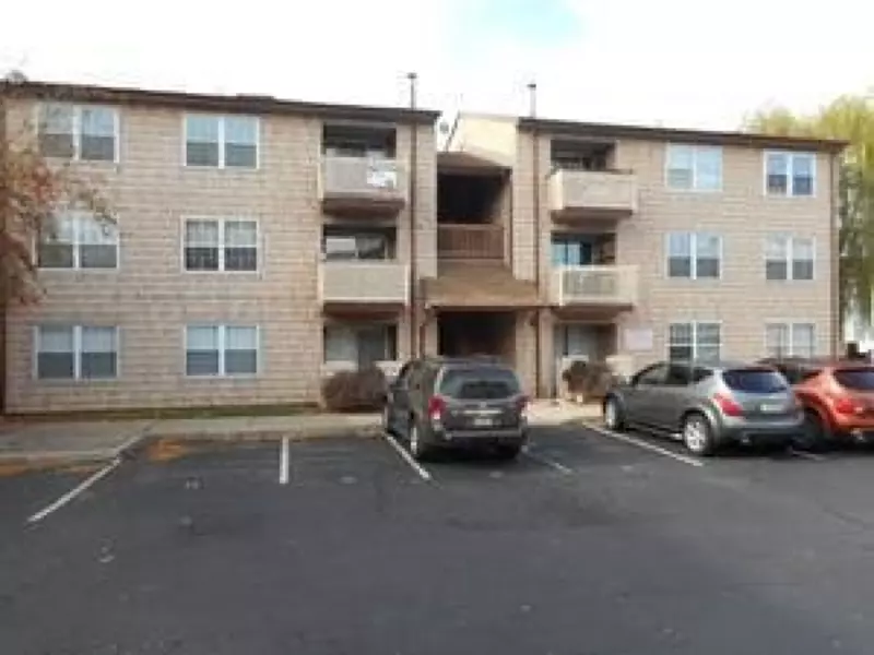 Elizabeth City, NJ 07206,58-66 S 2ND ST #3B