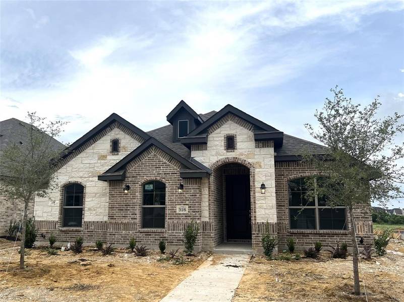 328 Freestall Drive, Midlothian, TX 76065