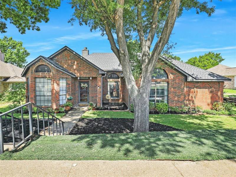 6001 Brookline Drive, Rowlett, TX 75089