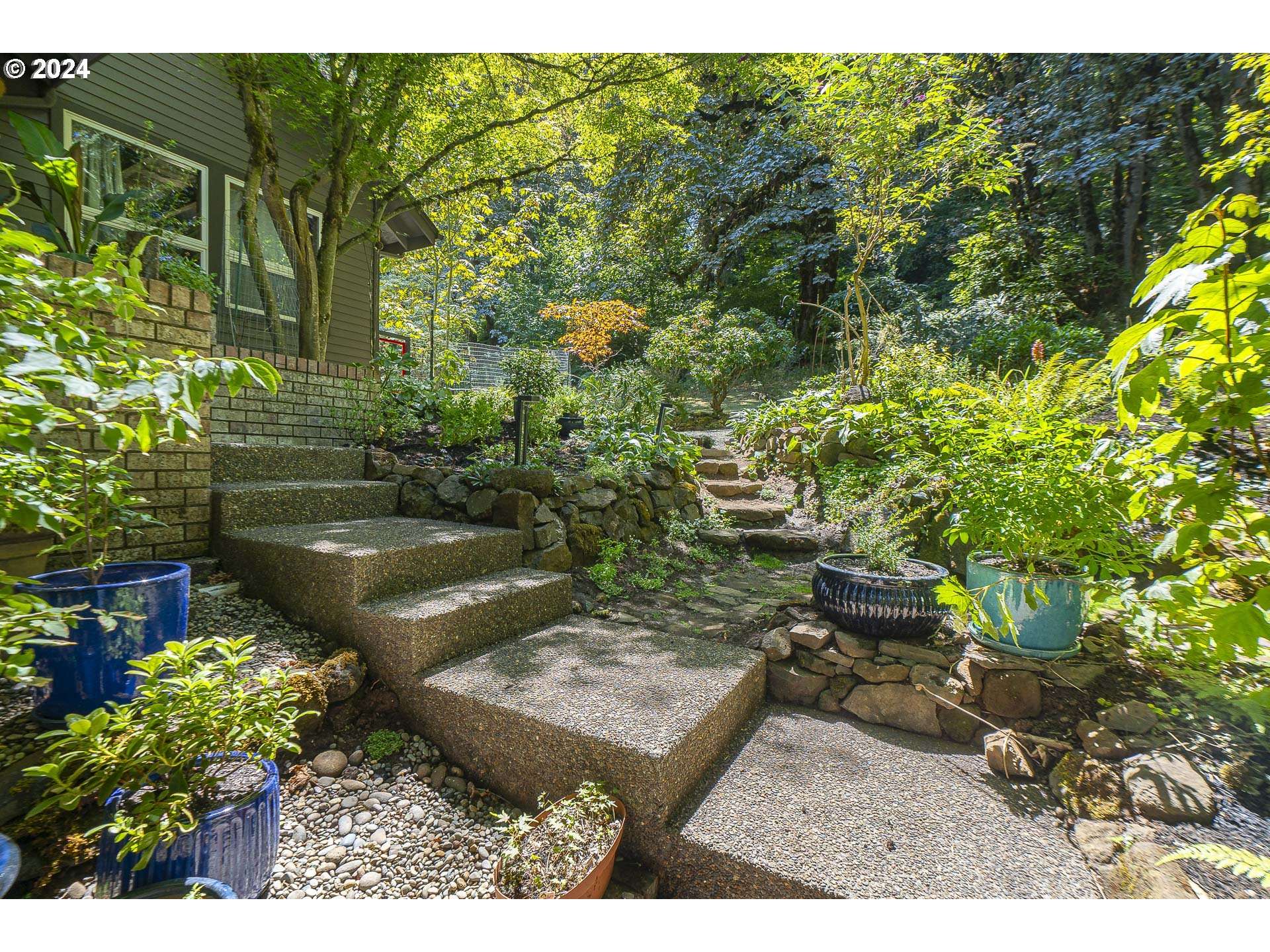 Eugene, OR 97408,34024 VAN DUYN RD
