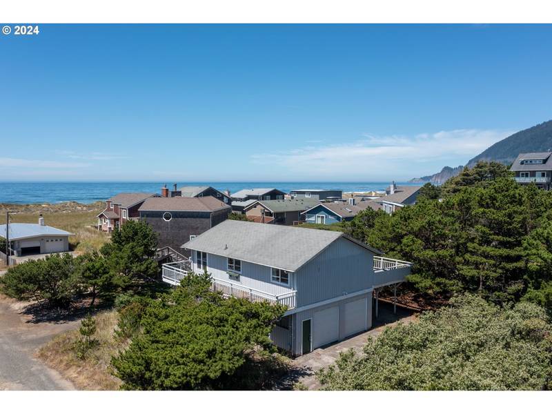 8790 PUFFIN LN, Manzanita, OR 97130