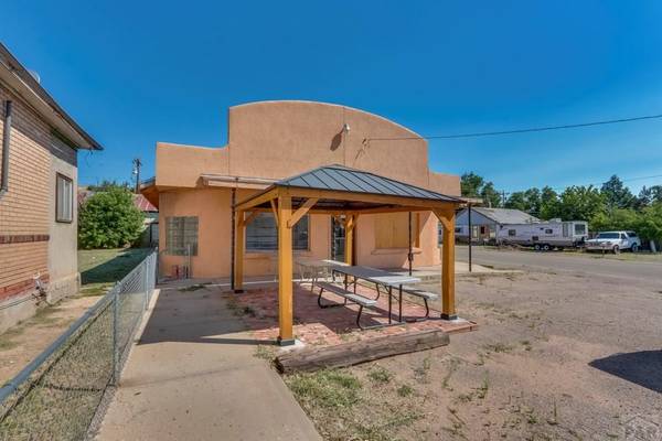 Walsenburg, CO 81089,902 W 7th St