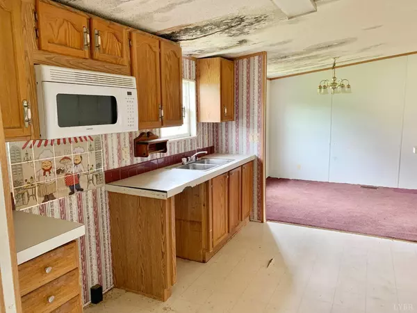 Halifax, VA 24558,3213 Oak Level Road