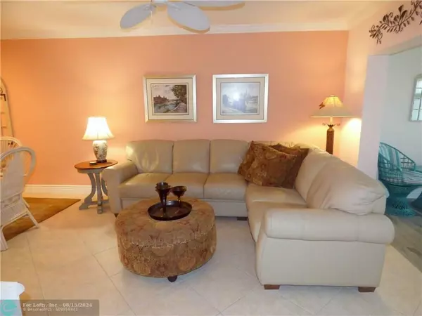 Pompano Beach, FL 33062,1461 S Ocean Blvd  #324