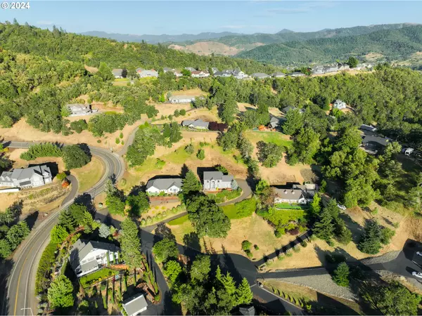 Roseburg, OR 97470,1240 NE CAMBRIAN CT