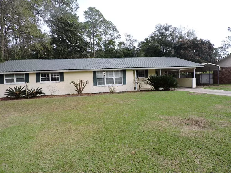 721 S LAUREL AVE., Adel, GA 31620