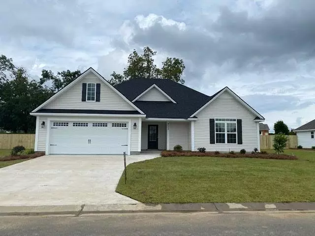 4028 Landings Circle, Hahira, GA 31632