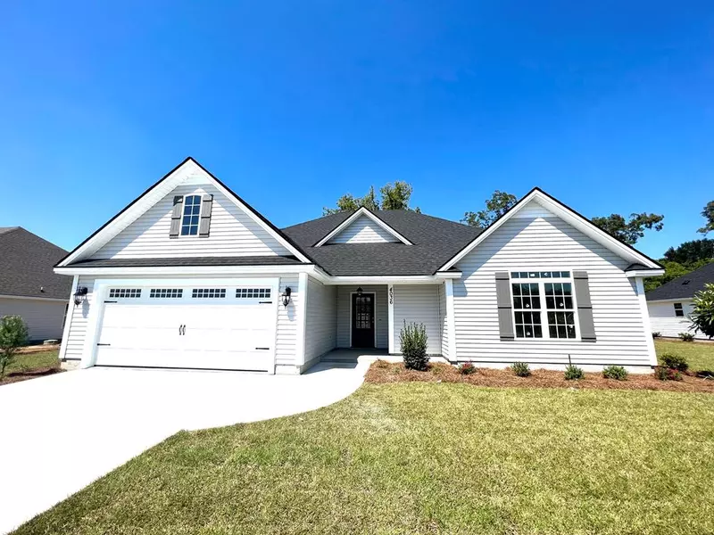 4036 Landings Circle, Hahira, GA 31632