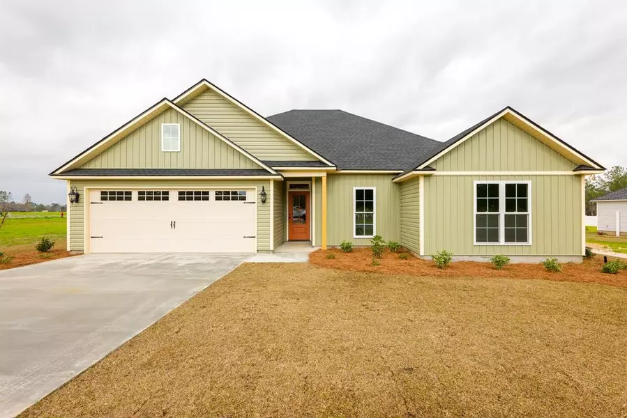 25 Fletcher Dr., Ray City, GA 31645