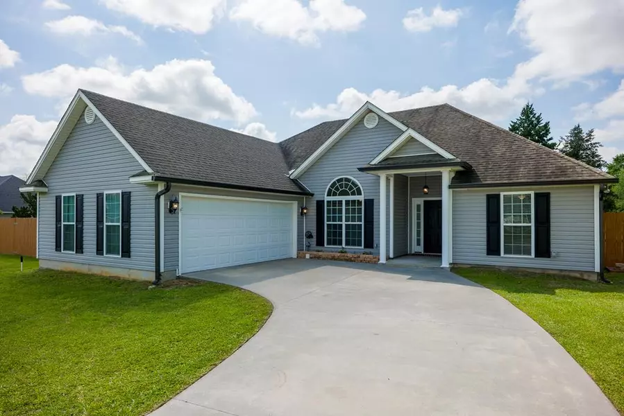 15 Mary Carter Lane, Ray City, GA 31645