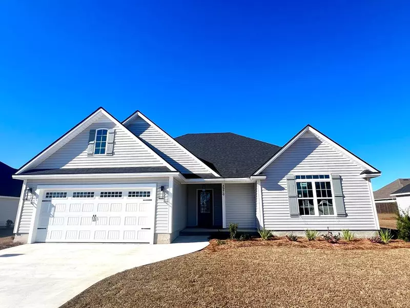 3976 Landings Circle, Hahira, GA 31632