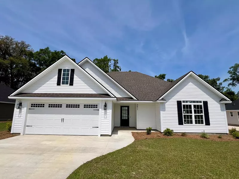 3911 Landings Circle, Hahira, GA 31632