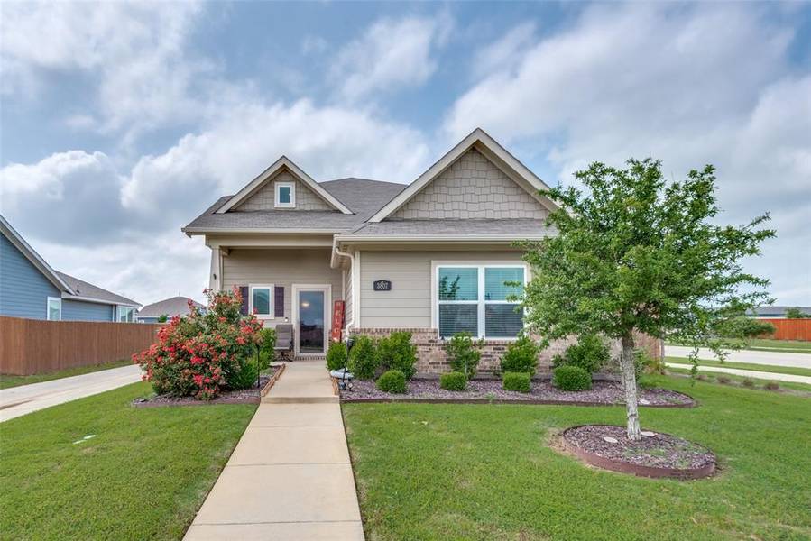 3807 Mercedes Bend, Heartland, TX 75126