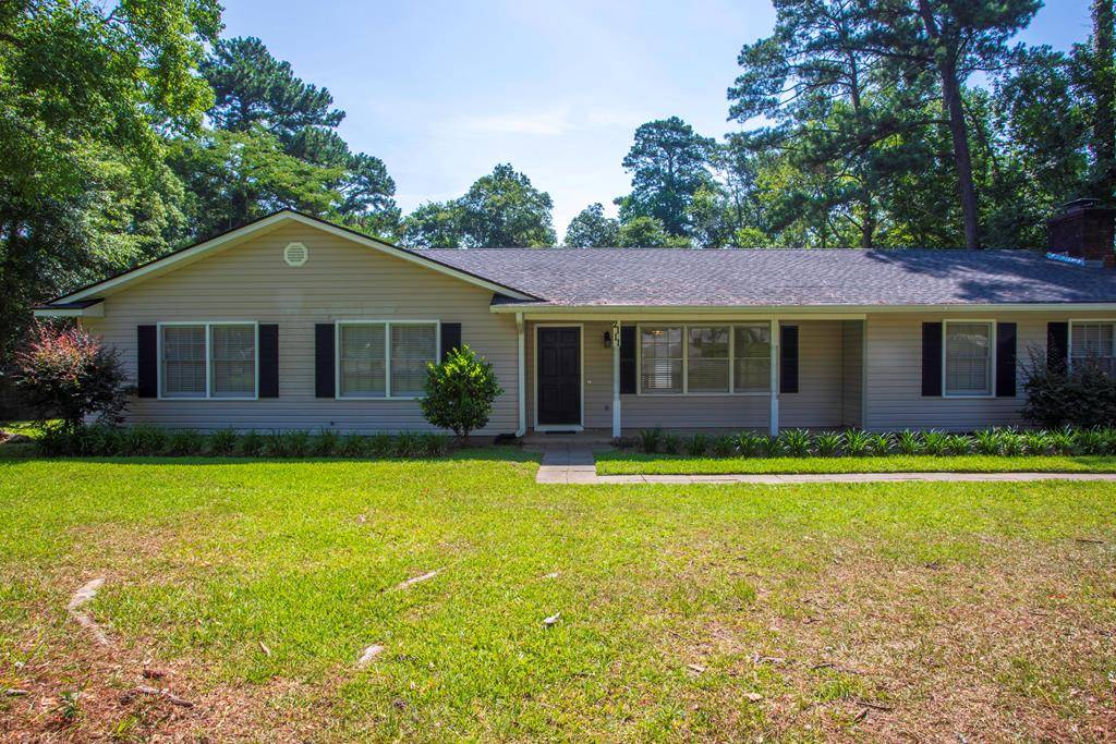 Valdosta, GA 31602,2111 S Sherwood Drive