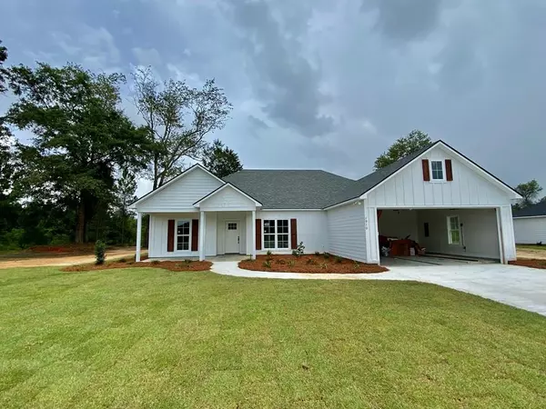 1910 E Pebblewood, Adel, GA 31620