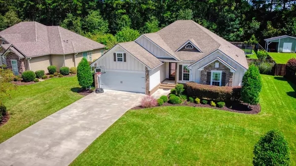 Hahira, GA 31632,5112 Carlton Ridge Cir