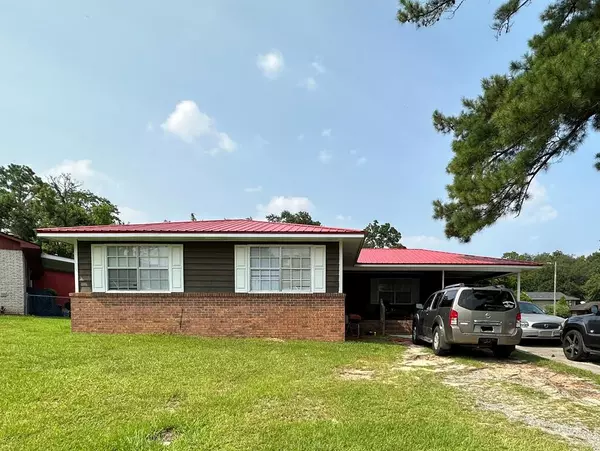 928 Lausanne Dr, Valdosta, GA 31601