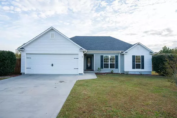 85 Eleanor Place, Ray City, GA 31645