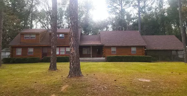 2427 Treeview Rd, Valdosta, GA 31601