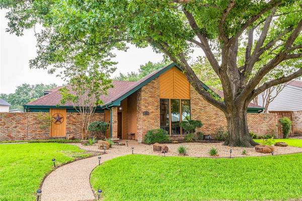 10103 Branwood Lane,  Dallas,  TX 75243