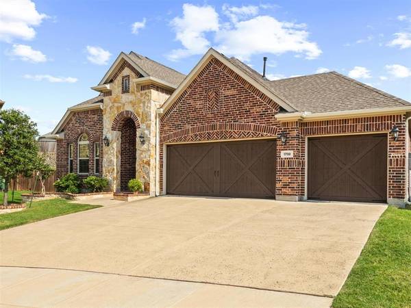 1708 Brookglen Court,  Lewisville,  TX 75010