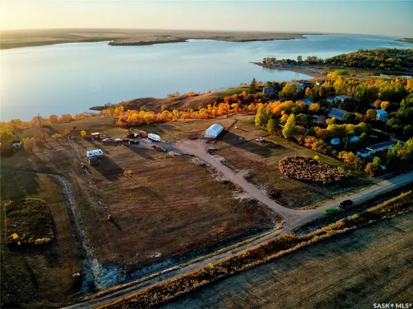 Mohr's Beach, SK S0G 4V0,9 Jesse BAY