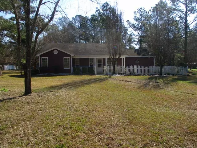 4070 POSSUM CREEK RD, Ray City, GA 31645