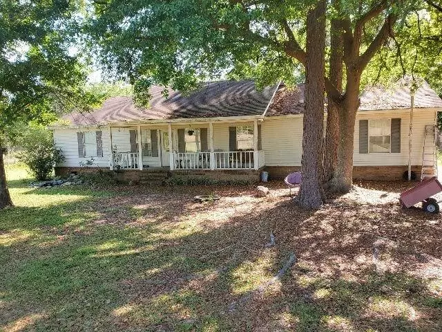 336 Lakeview Drive, Ray City, GA 31645