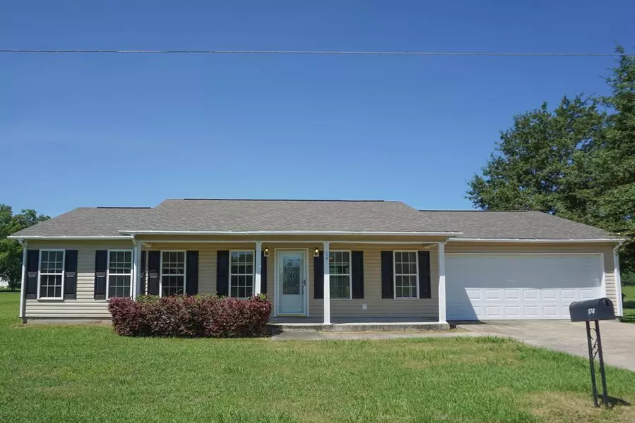 174 Dana Drive, Ray City, GA 31645