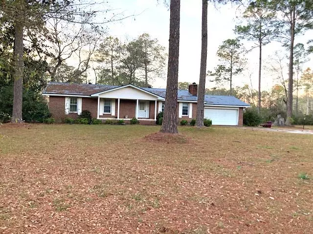 2713 Massee, Adel, GA 31620